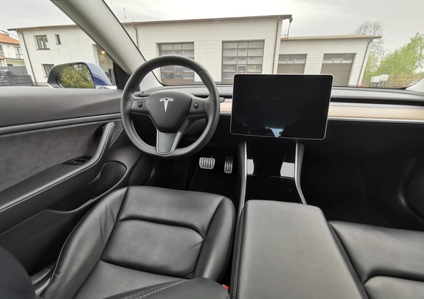 Tesla Model 3 cena 139605 przebieg: 92000, rok produkcji 2019 z Warszawa małe 781